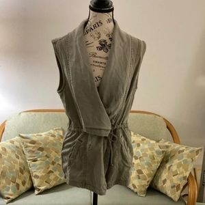 Drape vest size M by Max Jeans